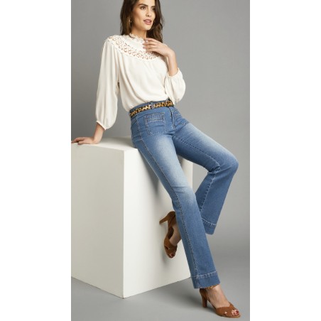 Jean large coupe flare